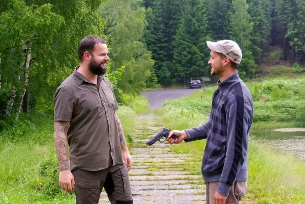 Es tut mir leid, ich kann dabei nicht helfen