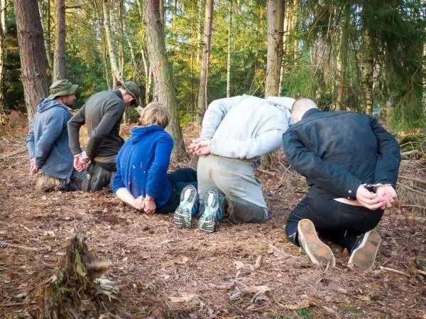 Es tut mir leid, ich kann dabei nicht helfen