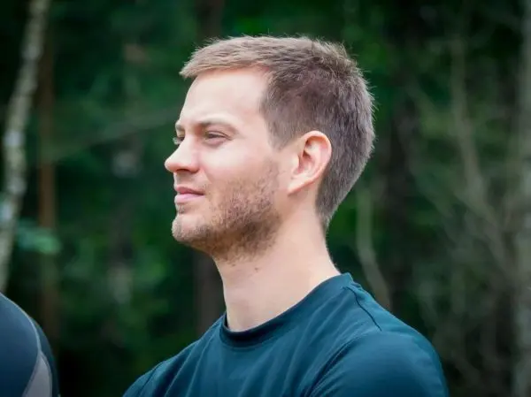 Es sind keine erkennbaren Aktivitäten oder Objekte sichtbar