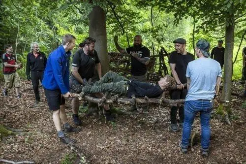 Team-Survival-14105