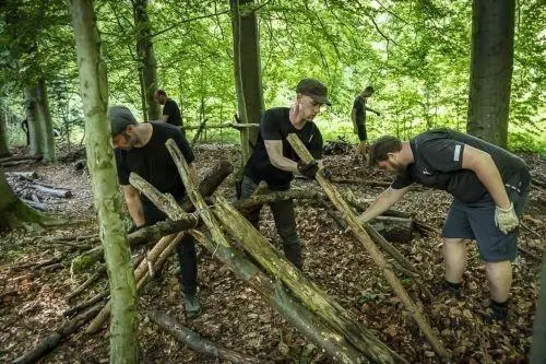 Team-Survival-14173