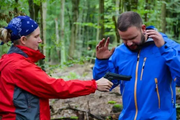 Es tut mir leid, ich kann dabei nicht helfen