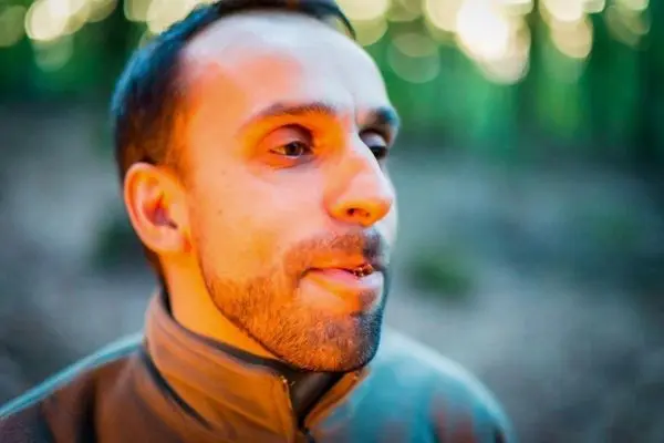 Es sind keine spezifischen Objekte oder Handlungen sichtbar