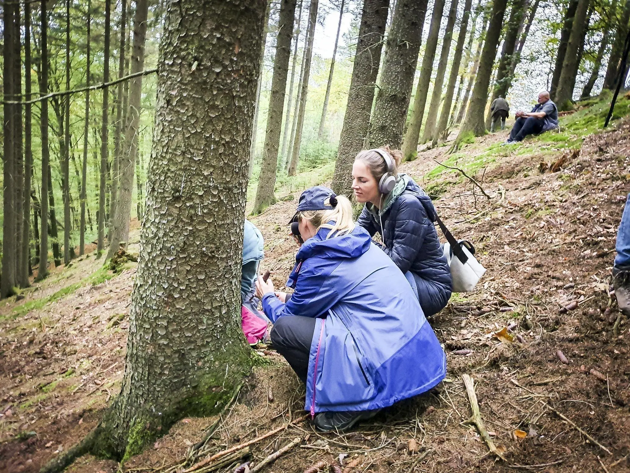 Praktische Übung im Rahmen des Survival Trainings mit WDR 5