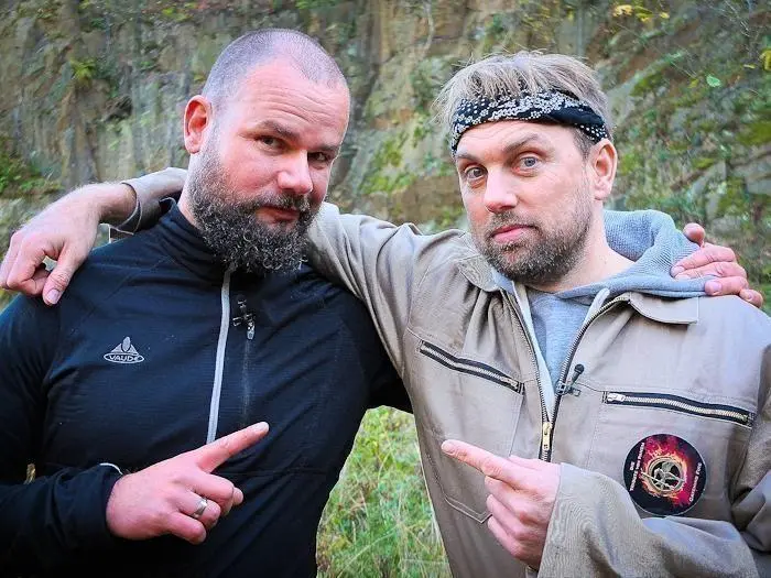 Steven Gätjen und Ronny Schmidt beim Survival-Dreh zu Tribute von Panem
